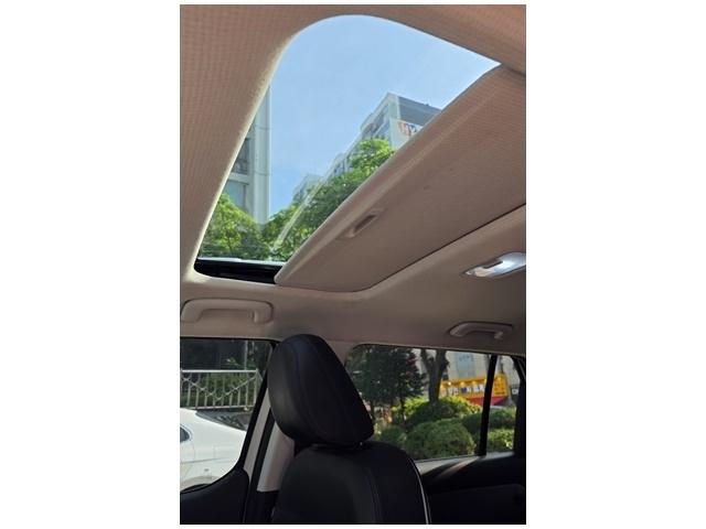 차량 이미지 10